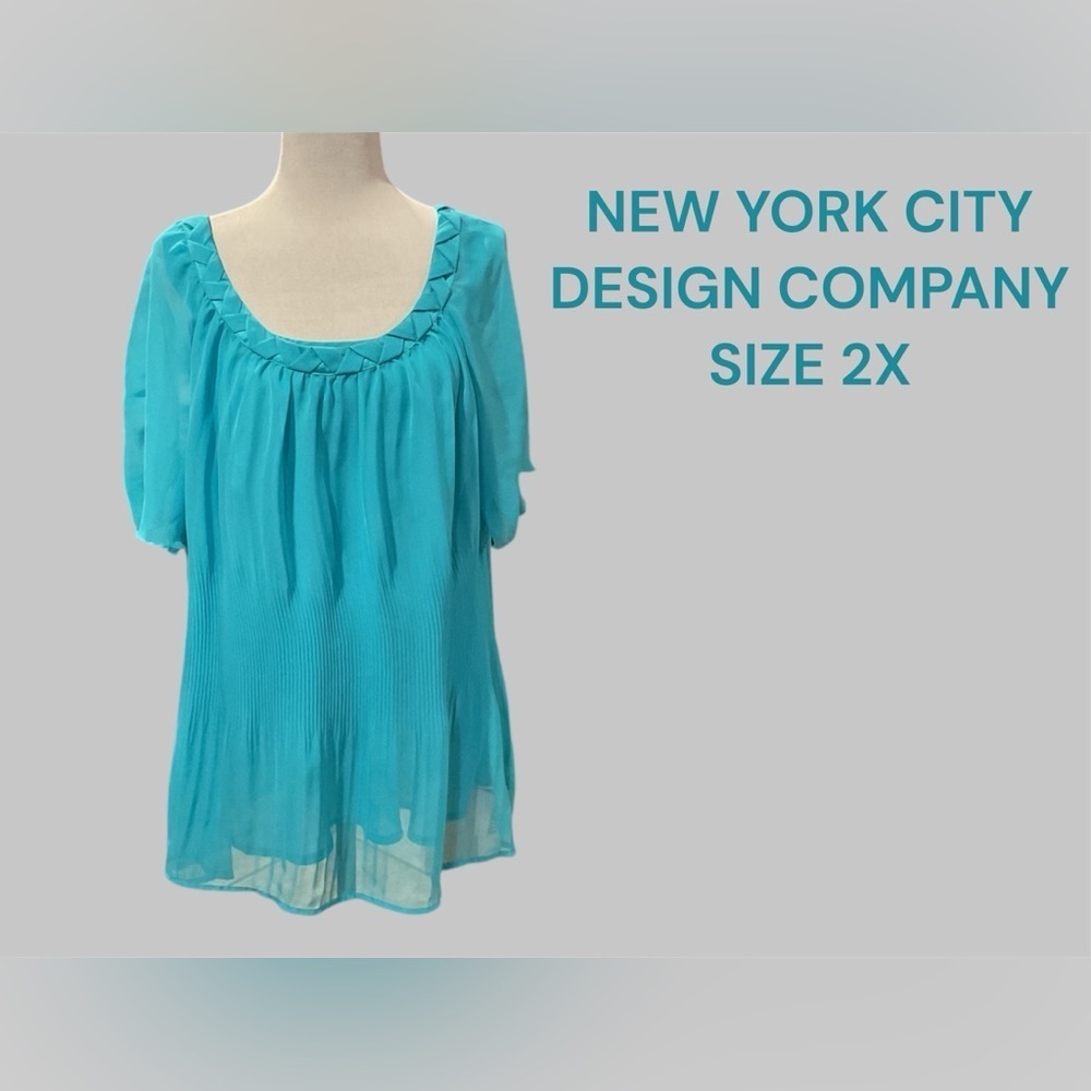 NEW YORK CITY DESIGN COMPANY 2 PIECE PULLOVER IN SIZE 2X GENTLY WORN